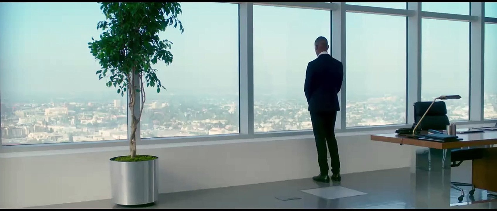 50 Shades of Black- Trailer oficial