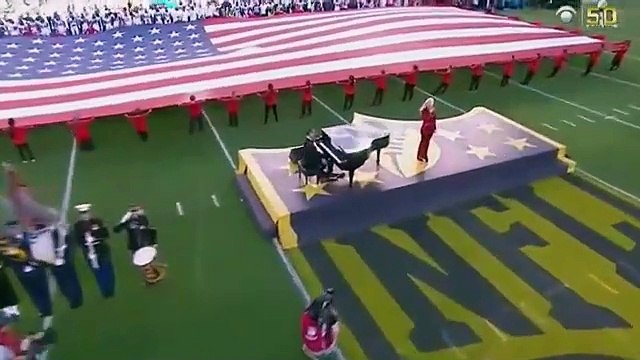 Lady Gaga canta el Himno Nacional de Estados Unidos