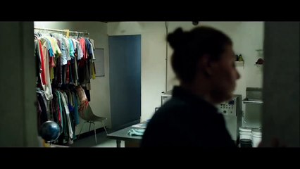 Cuando las Luces se Apagan - Trailer subititulado