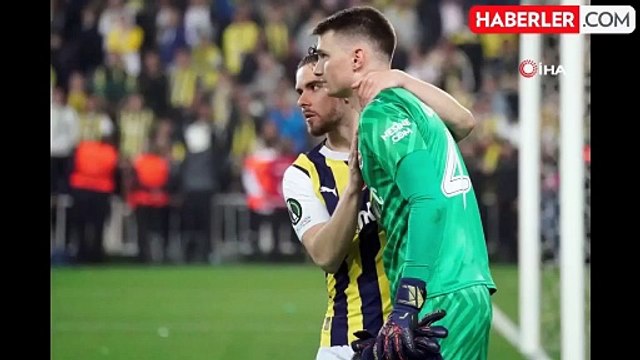 Herkes bu kareyi konuşuyor! Oyundan alınan Fred'in İsmail Kartal'a verdiği tepkiye bakın