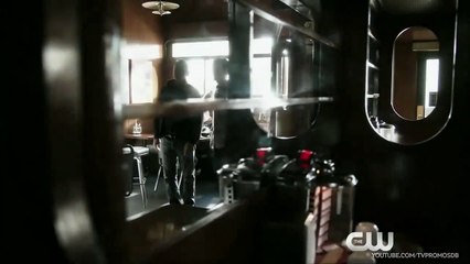 The Flash - Video Promocional Tercera Temporada "Time Strikes Back"