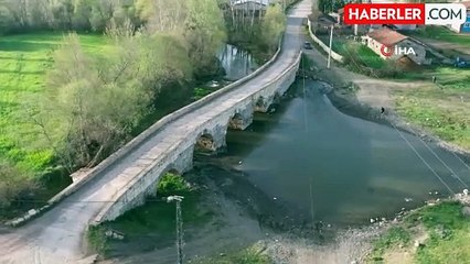 Tokat'ta 191 konut zarar gördü: 2 bin yıllık köprüde çatlak bile yok