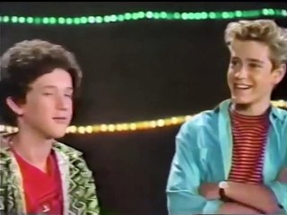 Salvados por la campana conoce a Alf