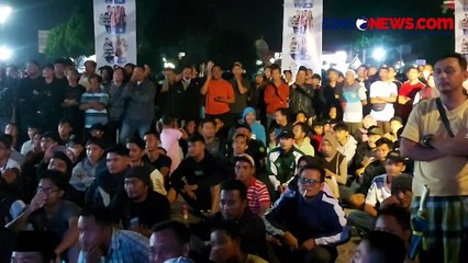 Momen Keseruan Warga Kebumen Nobar Timnas Indonesia U-23 di Alun-alun Pancasila