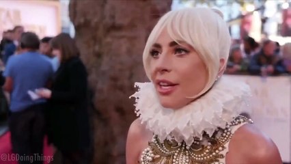 Lady Gaga repitiendo la misma frase en diferentes eventos