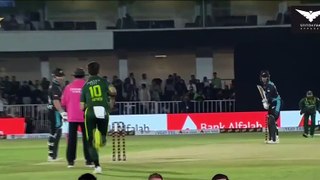 Pakistan vs New Zealand 1st T20 Shaheen Afridi 1st Over Wicket