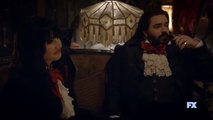 Tráiler del episodio 1 (Resurrection) de la serie What We Do in the Shadows