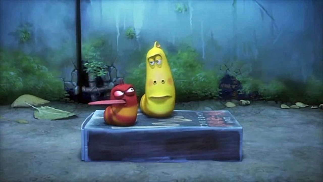 Larva - clock