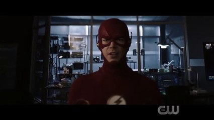 Crisis de Tierras Infinitas | Cameo de Ezra Miller como The Flash