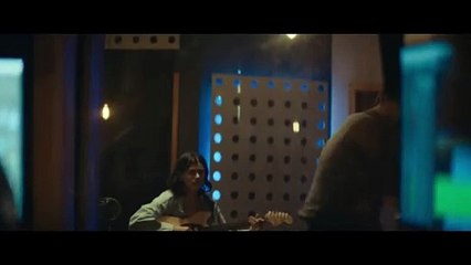 Little Fish | Tráiler oficial