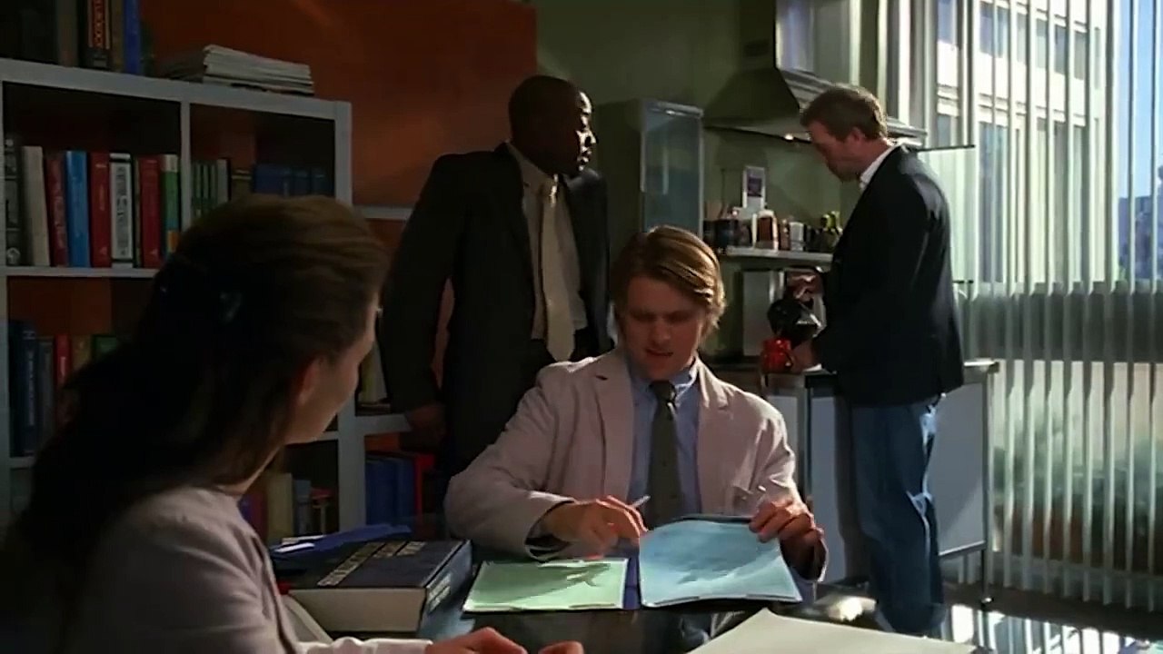 Dr. House, temporada 2 - Clip Eyes Pops Out