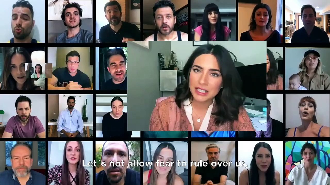 Famosos mexicanos cantan "Cielito Lindo"