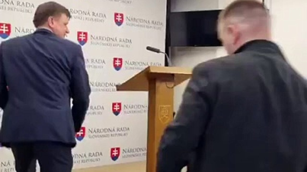 ZÁZNAM: SaS podá návrh na odvolanie R. Huliaka z postu predsedu výboru