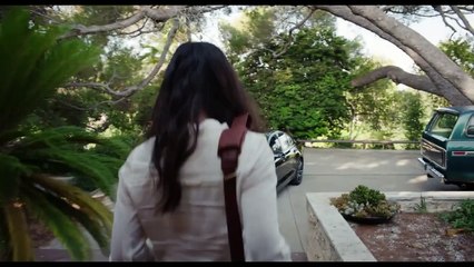 Violet | Tráiler oficial