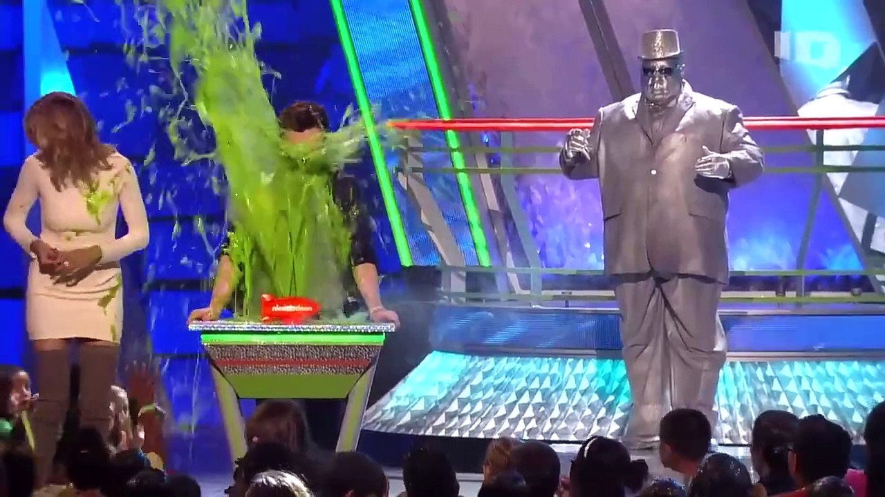 Quiet on Set: The Dark Side of Kids TV | Tráiler oficial en inglés