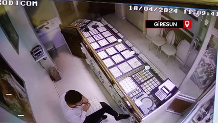 Giresun'da soygundan kaçarken gasbettikleri taksiciyi bagaja kilitlediler