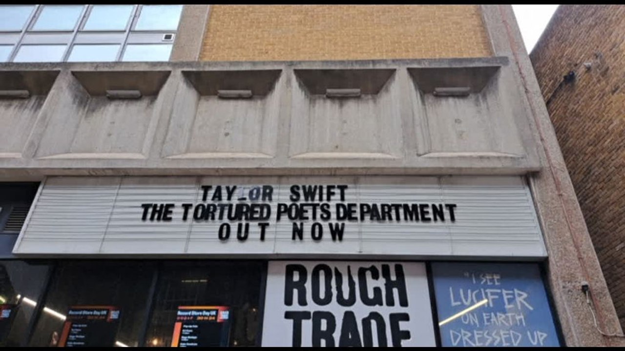 Arriva il nuovo album di Taylor Swift, "The Tortured Poets Department"