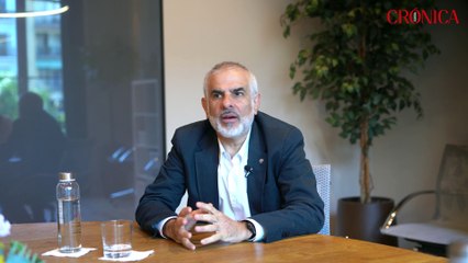 Carlos Carrizosa explica por qué cree que Alejandro Fernández es el "candidato marioneta" de Feijóo