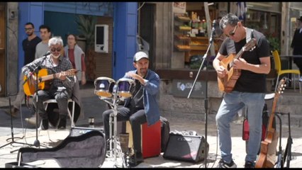 Gli israeliani a Gerusalemme commentano l'attacco all'Iran