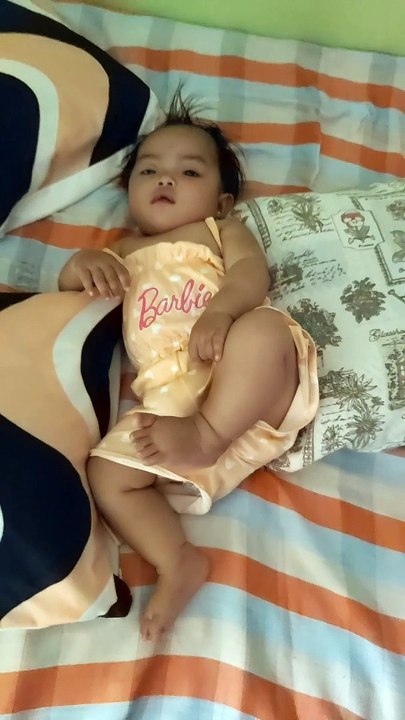 My Niece  ... playing with her anty and tgen irritate 