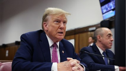 GALA VIDÉO - Procès de Donald Trump : un homme tente de s’immoler par le feu devant le tribunal