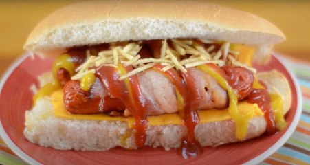 Cachorro quente diferente: versão com bacon
