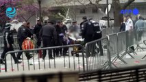 Hombre se prende fuego frente al tribunal de EEUU donde se juzga a Trump