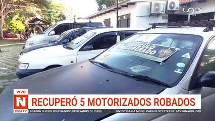 cuatro vehículos y una moto