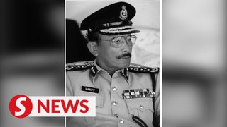 Former IGP Tun Hanif Omar passes away