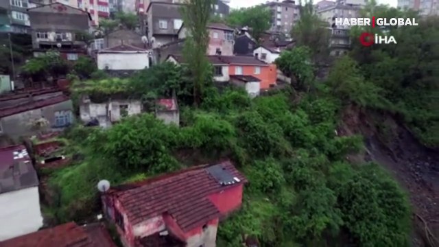 Gaziosmanpaşa’daki toprak kayması böyle görüntülendi