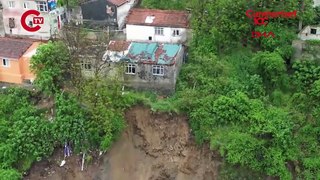 Gaziosmanpaşa'da 96 kişi tahliye edilmişti... Toprak kayması böyle görüntülendi