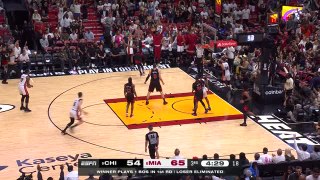 Herro delivers outrageous behind-the-back assist