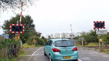 Level Crossing - Sandy Lane, Kidlington (21-10-23 at 10:41AM)