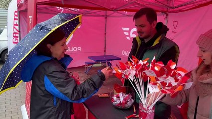 Gazeta Lubuska. Zielona Góra.  Drzewko za surowce wtórne