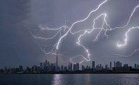 Una tormenta 'monstruosa' causa pánico y caos en Dubai