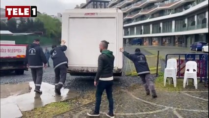 CHP’li Beyoğlu Belediyesi kaçak otopark yapılan alanı boşalttı