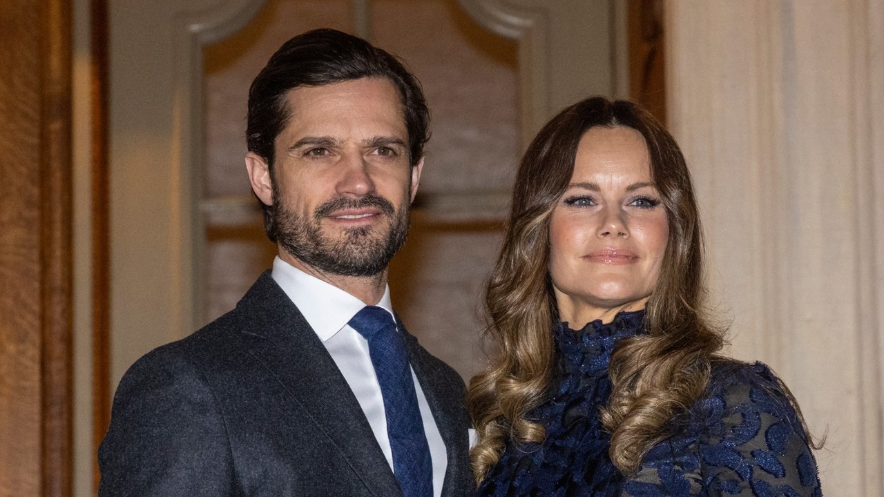 GALA VIDEO - Carl Philip et Sofia de Suède : ils dévoilent une adorable photo de leur fils Alexandre pour ses 8 ans