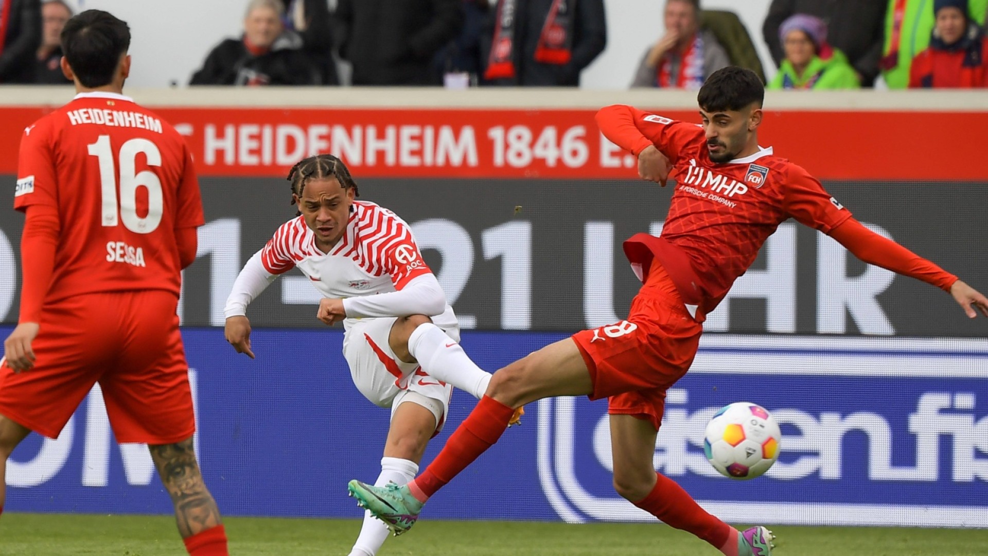 Bundesliga : Leipzig met la pression sur Dortmund