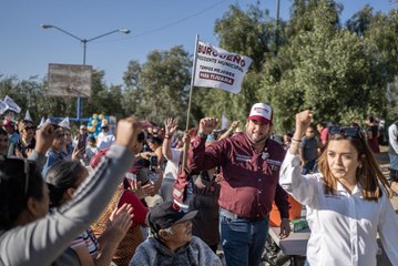 Candidato por la alcaldía de Tijuana Ismael Burgueño participa en reunión con vecinos de Villa del Campo