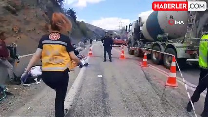 Üniversite öğrencilerini taşıyan araç kazaya karıştı: 15 yaralı