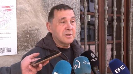 Arnaldo Otegi vota en Elgoibar: "Hay una tendencia al alza de la izquierda soberanista"