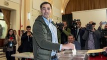 Los candidatos a lehendakari de los principales partidos votan durante la jornada electoral