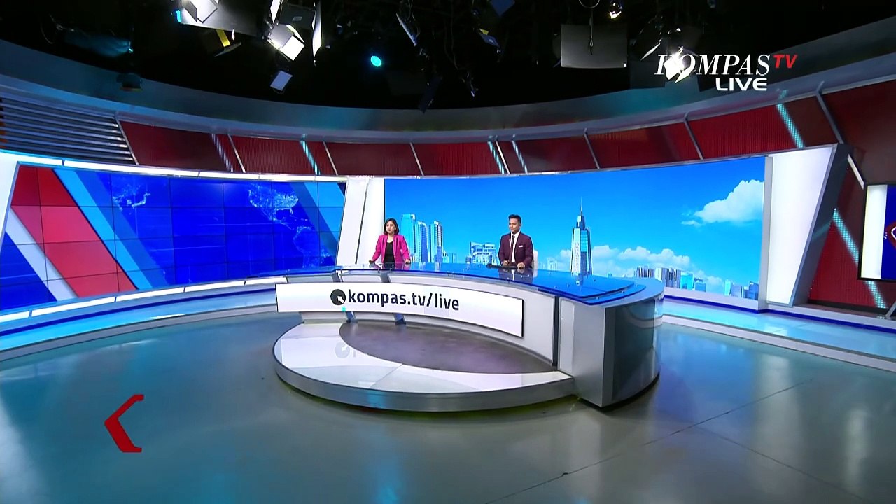 Momen Pria Obesitas Penderita Gagal Ginjal Dievakuasi Damkar saat Hendak Cuci Darah