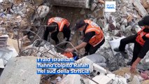 Striscia di Gaza: raid israeliani uccidono decine di persone a Rafah, 18 erano bambini