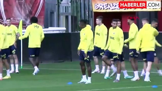 Fenerbahçe'nin Sivasspor maçı kamp kadrosu açıklandı