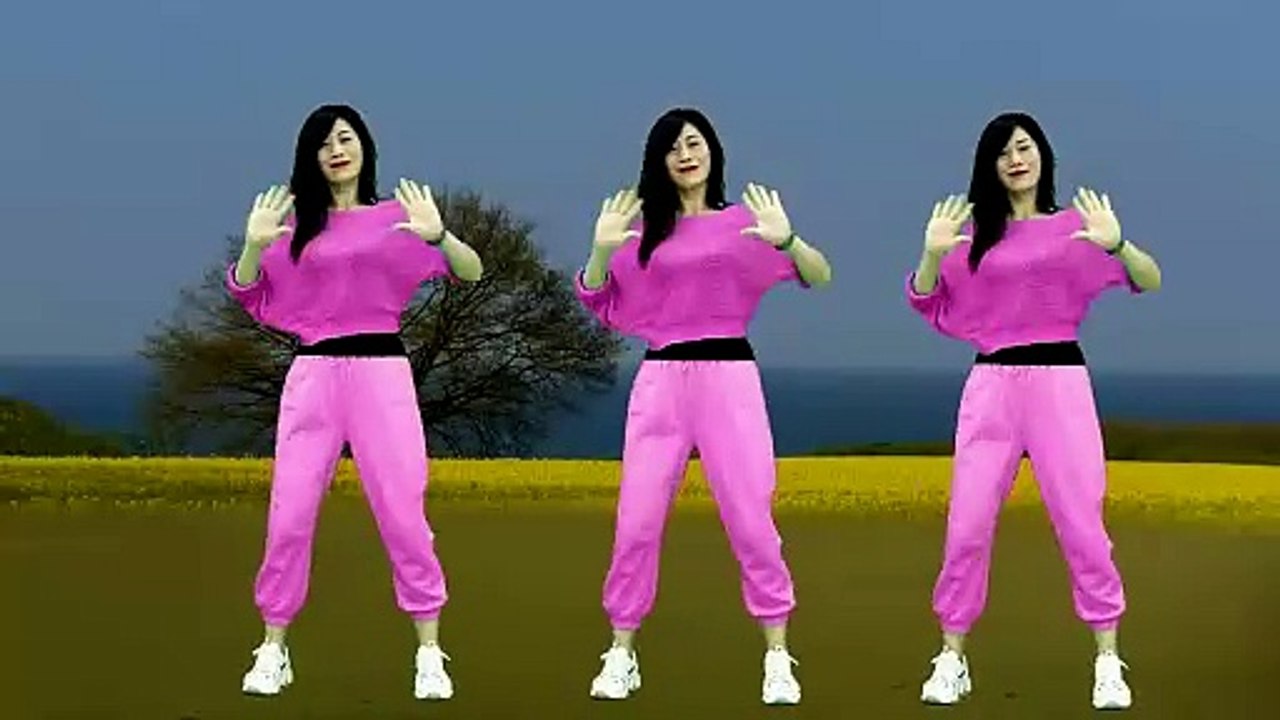 The public 32-step square dance "Stay Back in Love" is a sad love song with cheerful dance steps, simple and beautiful!