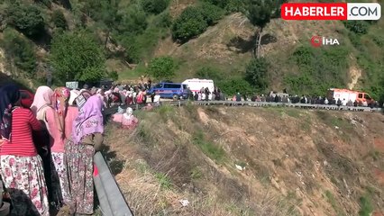 Otomobil şarampole devrildi: 1 ölü, 1 yaralı