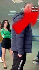 Ces patients prennent la place d’une dame âgée dans un hôpital puis reçoivent une leçon de vie