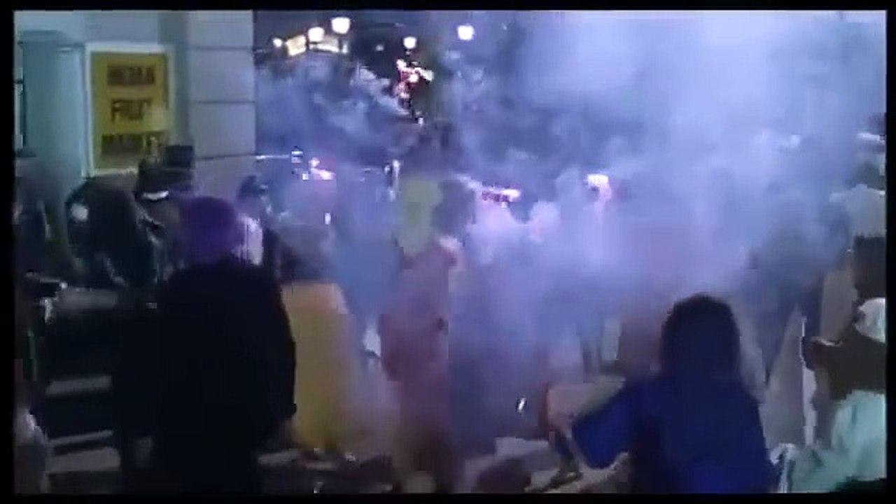 THE-GOD-S-MUST-BE-CRAZY-FULL-MOVIE_21