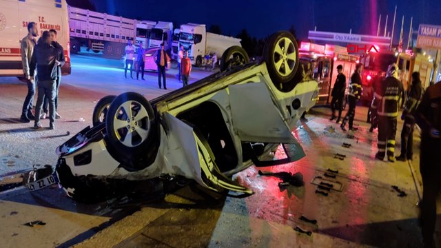 Önüne çıkan araca çarpmamak için manevra yapınca takla attı